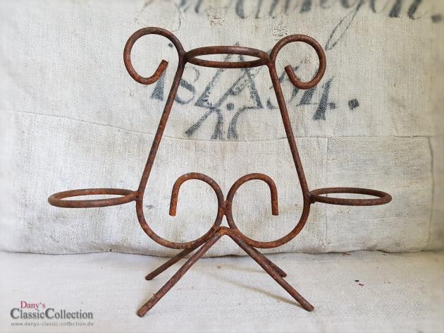 VERKAUFT ! rostiger Ständer ~ Eisenständer ~ Kerzenständer ~ Tischdeko ~ Shabby Dekoration ~ Brocante ~ Gartendeko