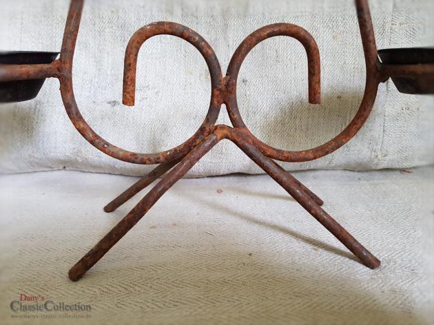 VERKAUFT ! rostiger Ständer ~ Eisenständer ~ Kerzenständer ~ Tischdeko ~ Shabby Dekoration ~ Brocante ~ Gartendeko