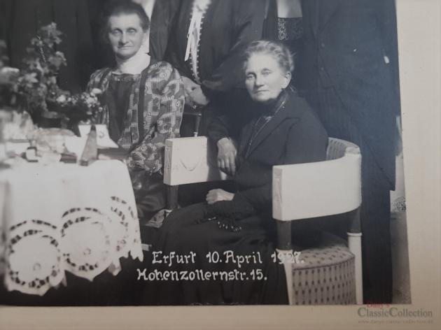 Antikes Familienfoto ~ Sepia Foto ~ Original-Foto ~ Gruppenfoto ~ Vintage Fotografie ~ Erinnerungsfoto ~ Kommunionsfeier