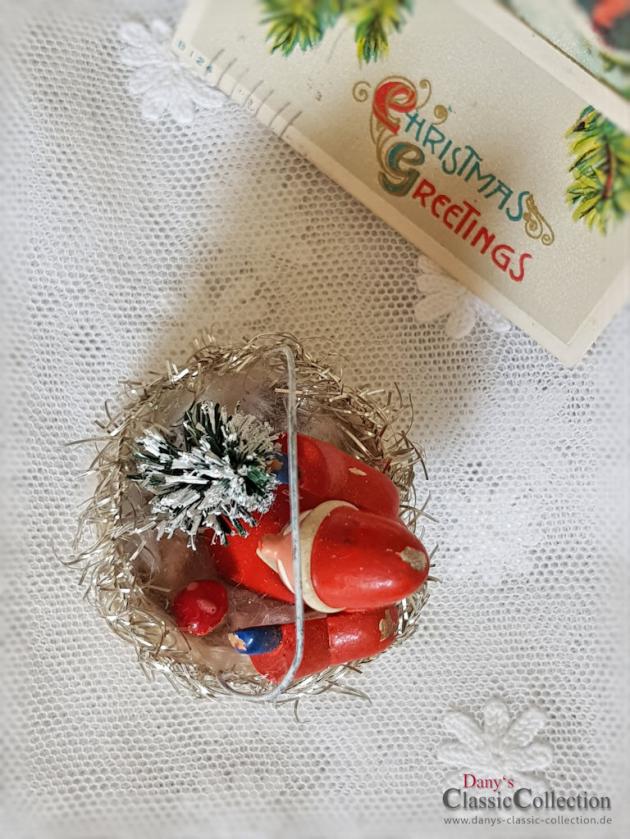 Watteschmuck , Erzgebirgemännlein in Wattekörbchen mit Tannenbaum , Oblate , Tinsel , Seltener Christbaumschmuck