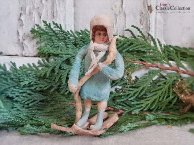VERKAUFT ! Winterkind ~ Schneekind ~ Wattekind Skiern ~ nostalgischer Christbaumschmuck ~ Vintage Weihnacht ~ Weihnachtsschmuck
