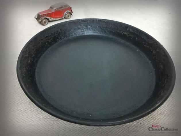 Backblech Ø 21 cm ~ Pizzablech ~ Kuchenblech ~ Tablett ~ Untersetzer ~ Vintage Dekoration ~ Landhaus Küchendeko ~ Gartendeko